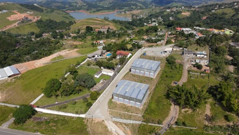 Galpões industriais e comerciais em localização estratégica entre Santa Isabel e Igaratá